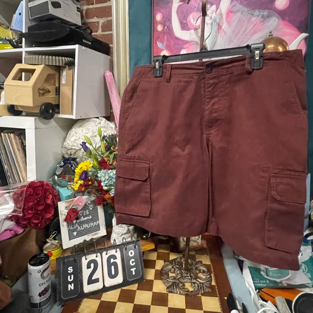 Waterproof cargo shorts